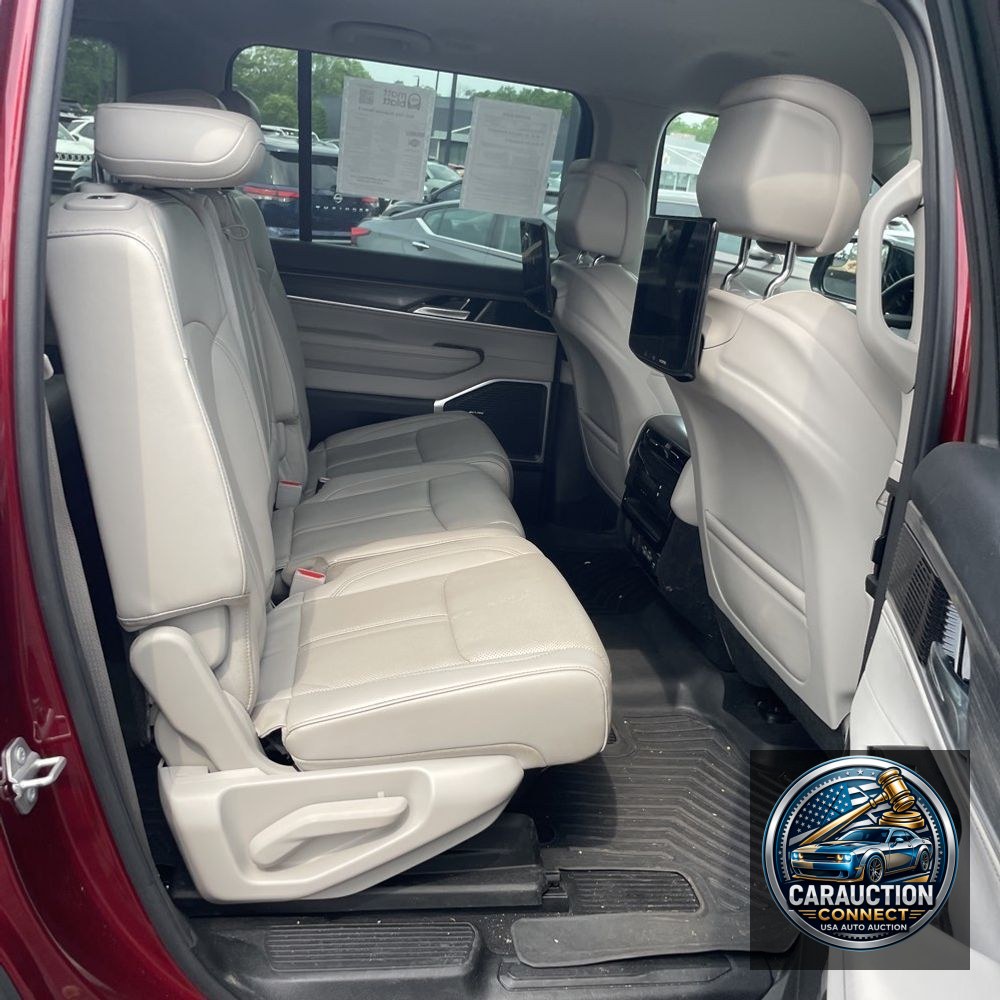 2023 Jeep Wagoneer Series II
