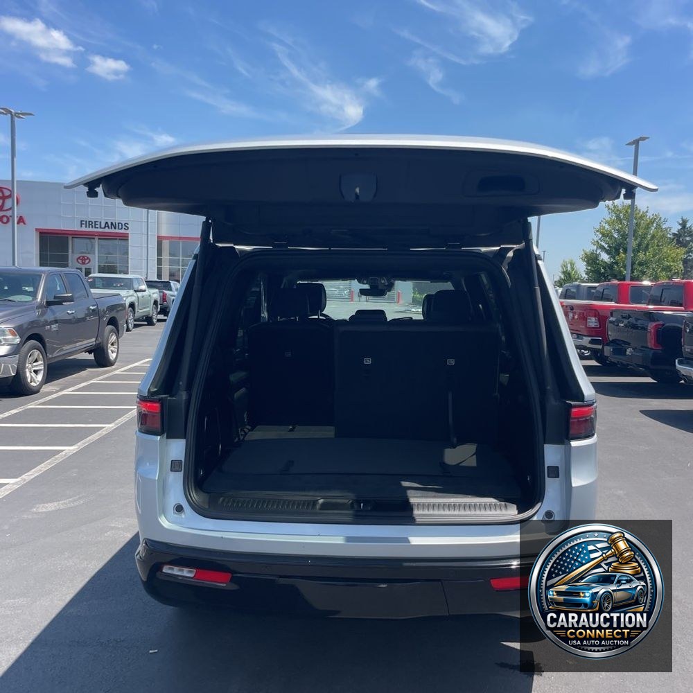 2024 Jeep Wagoneer Carbide