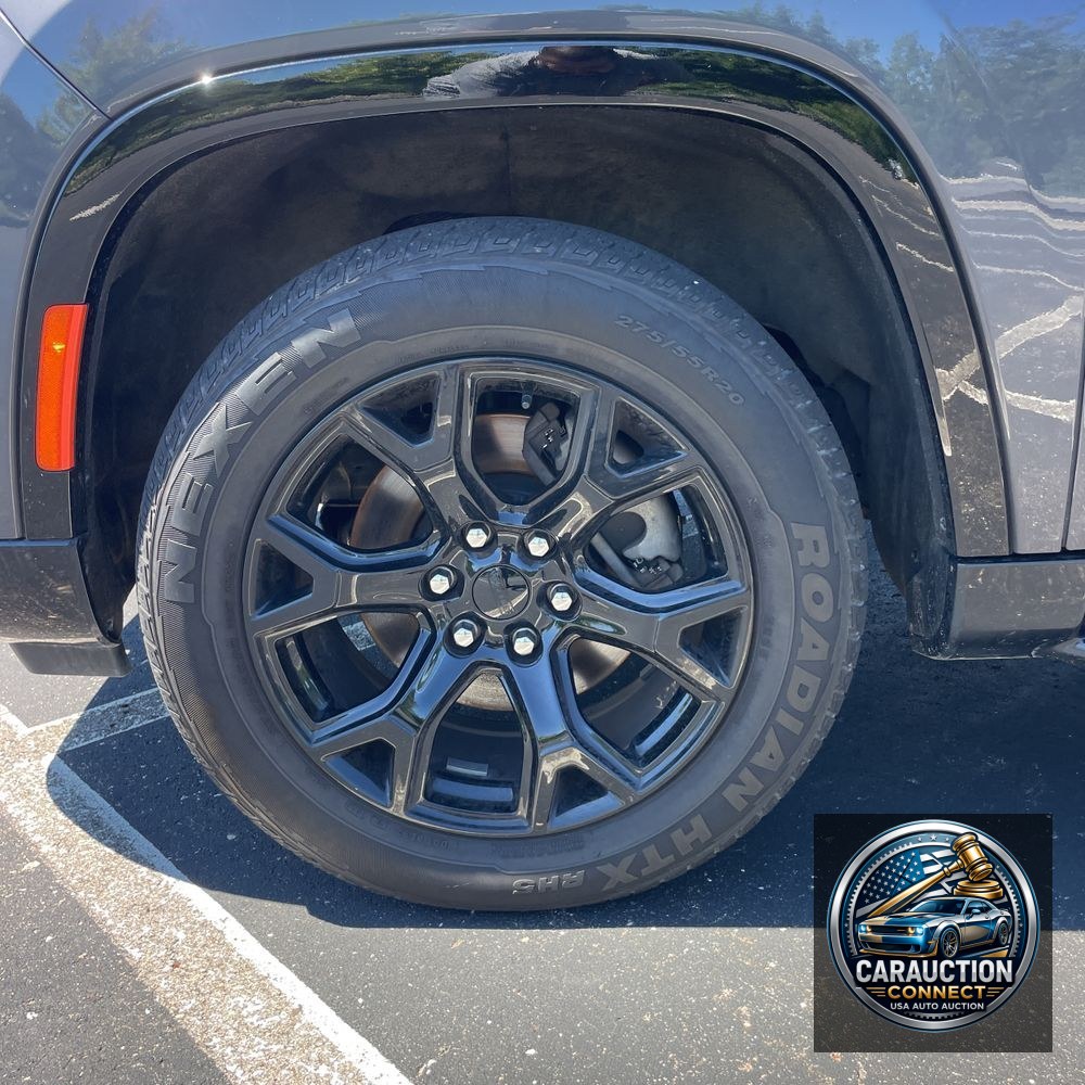 2024 Jeep Wagoneer Series II Carbide