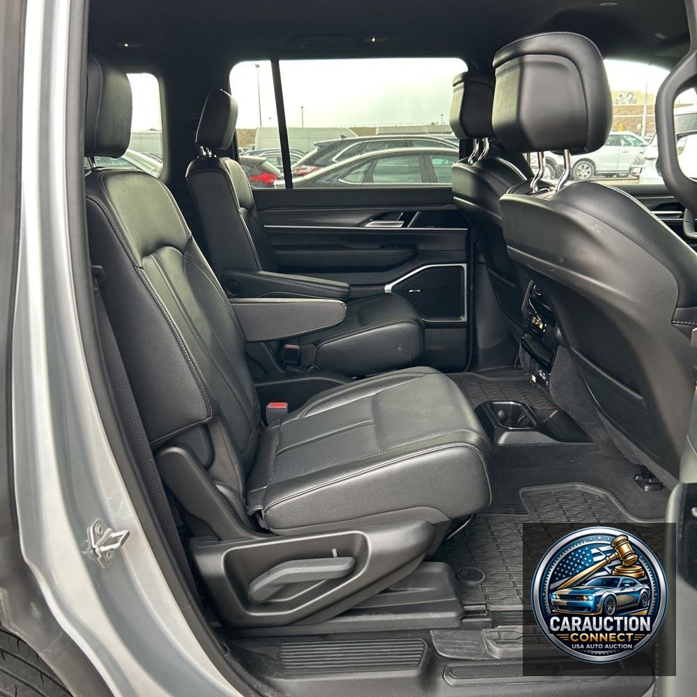 2024 Jeep Wagoneer Series II