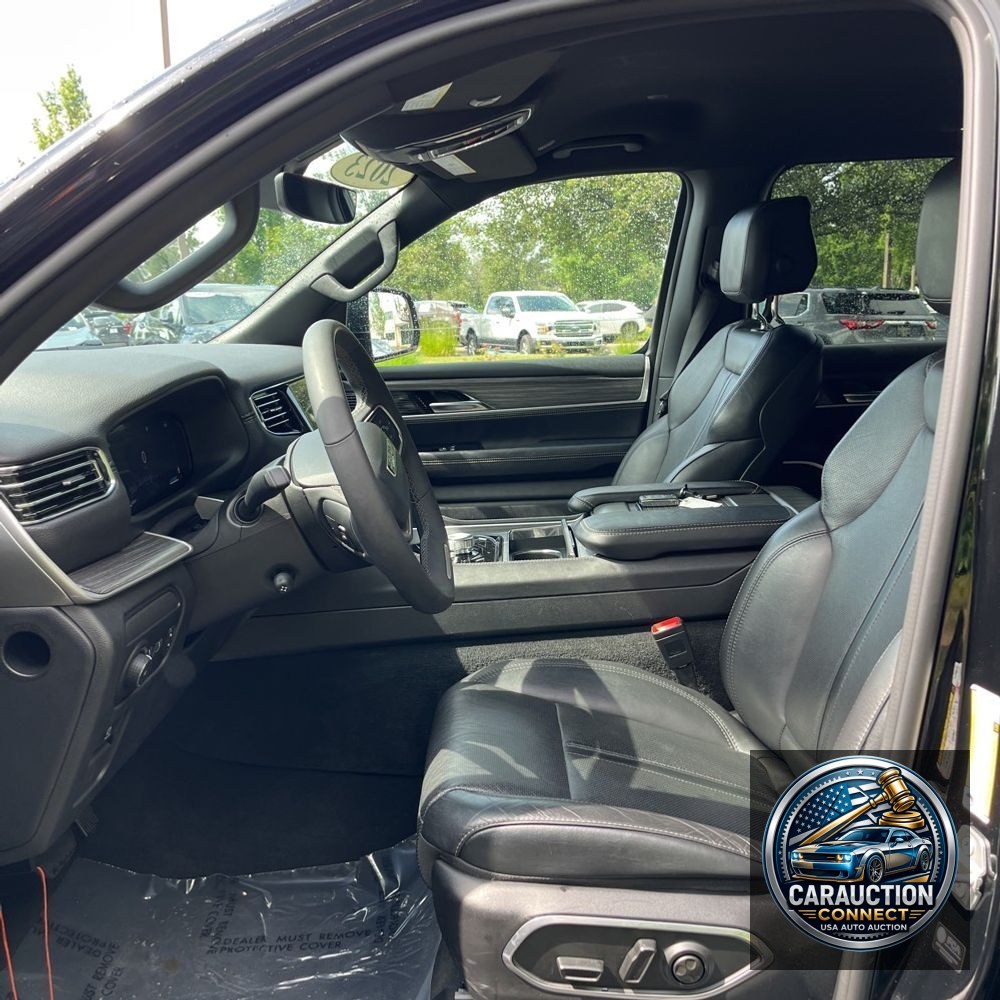 2023 Jeep Wagoneer Series III