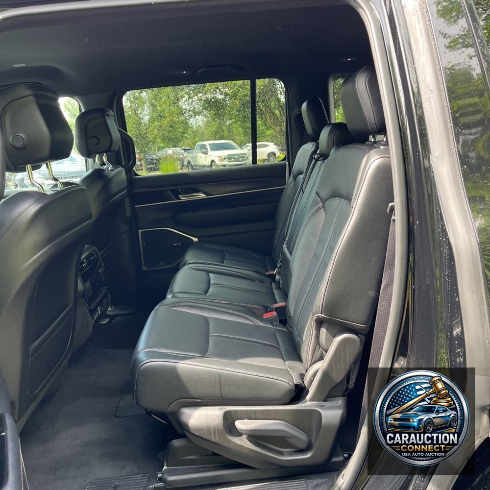 2023 Jeep Wagoneer Series III