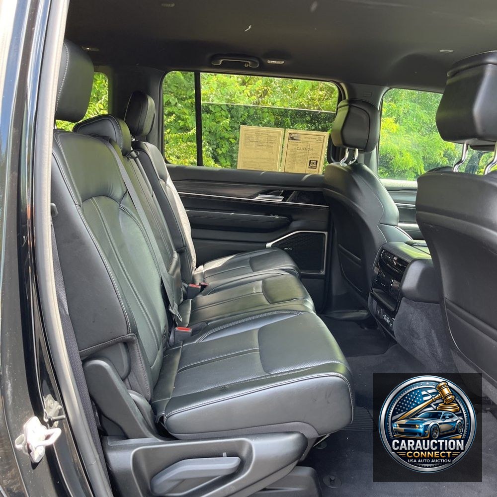 2023 Jeep Wagoneer Series III