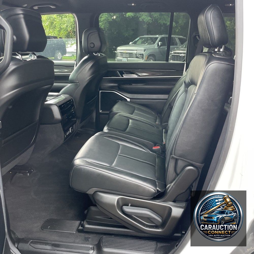 2022 Jeep Wagoneer Series III