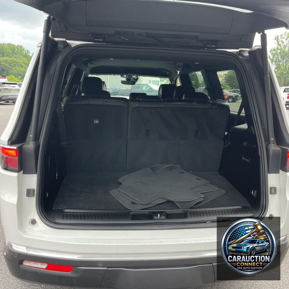 2022 Jeep Wagoneer Series III