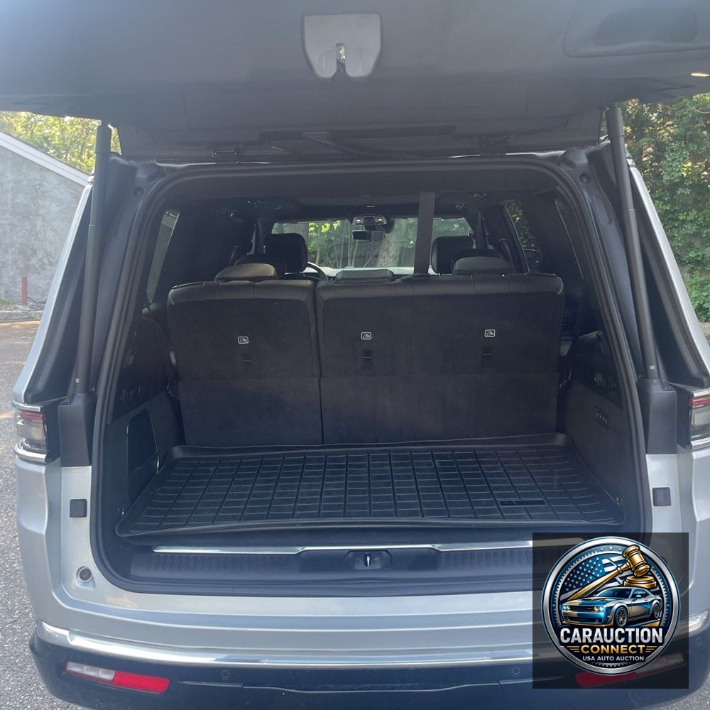 2022 Jeep Grand Wagoneer Series II