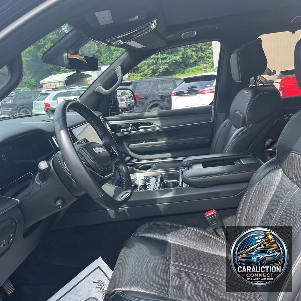 2023 Jeep Grand Wagoneer Obsidian