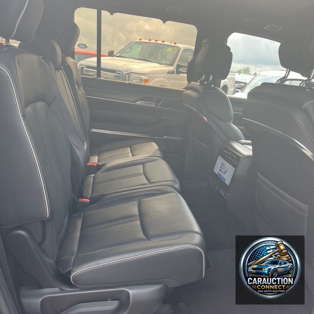 2023 Jeep Grand Wagoneer Obsidian