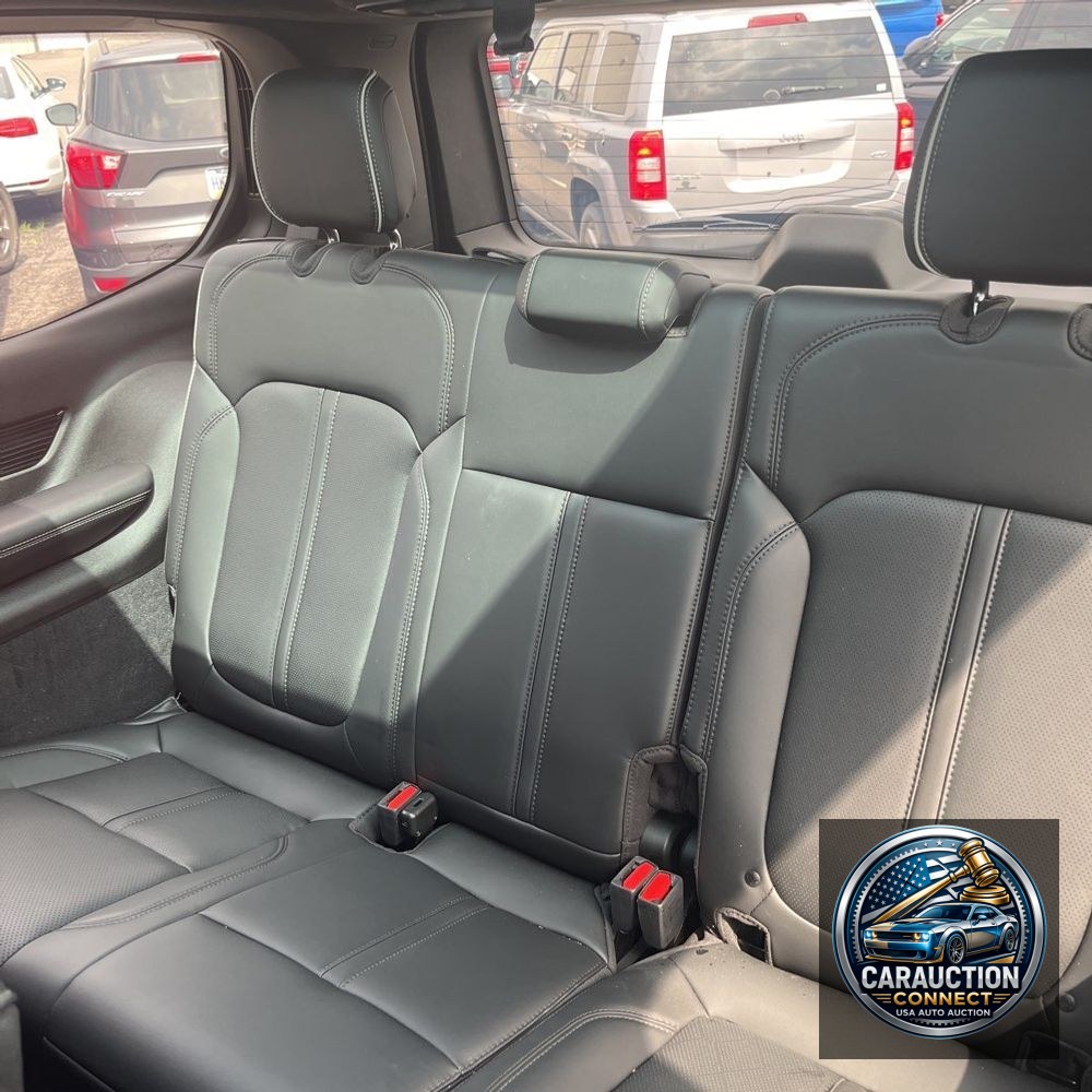 2023 Jeep Grand Wagoneer Obsidian