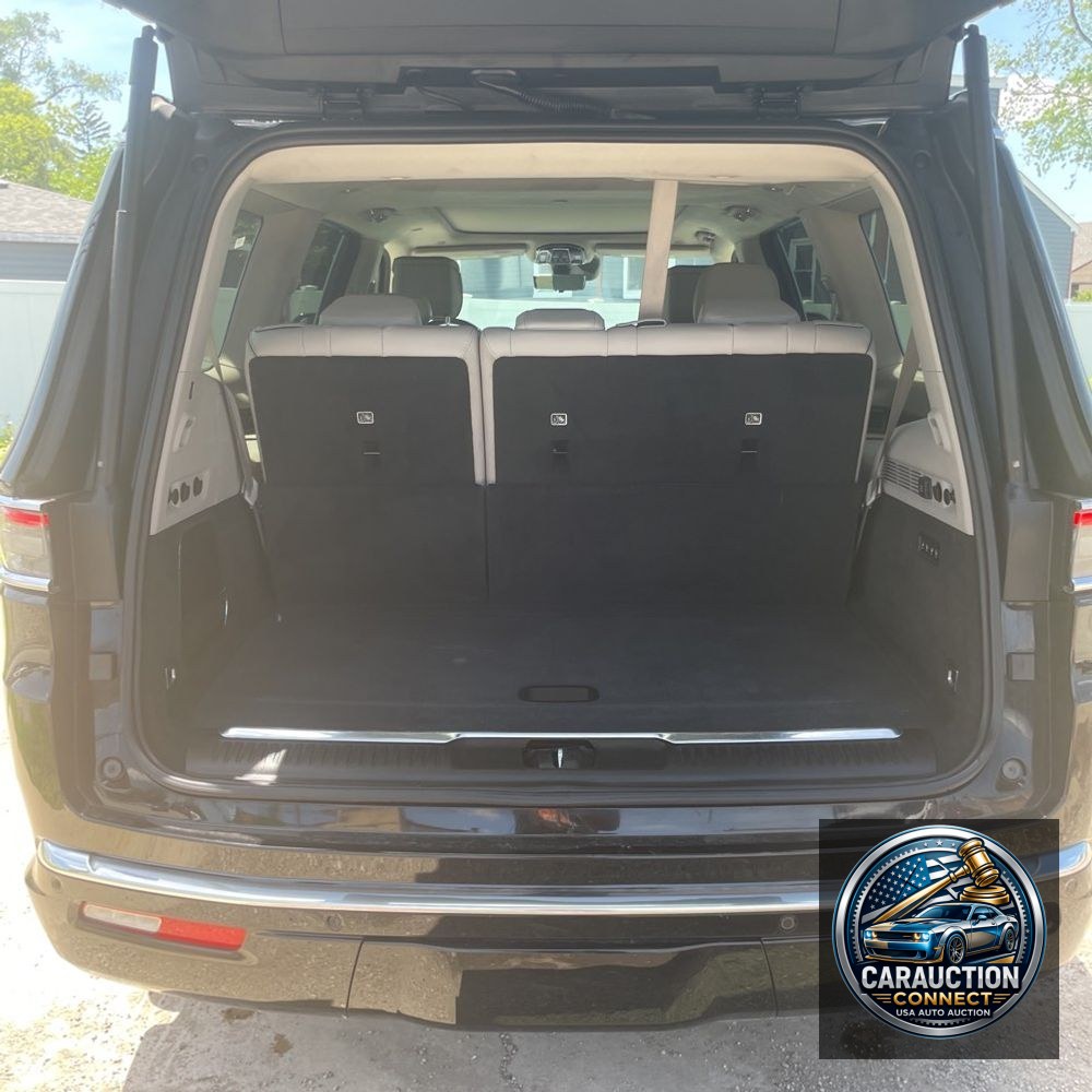 2023 Jeep Grand Wagoneer Series II