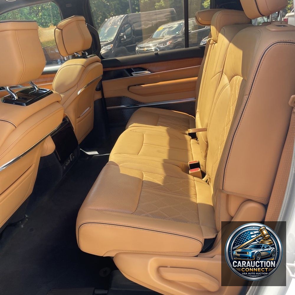 2022 Jeep Grand Wagoneer Series III