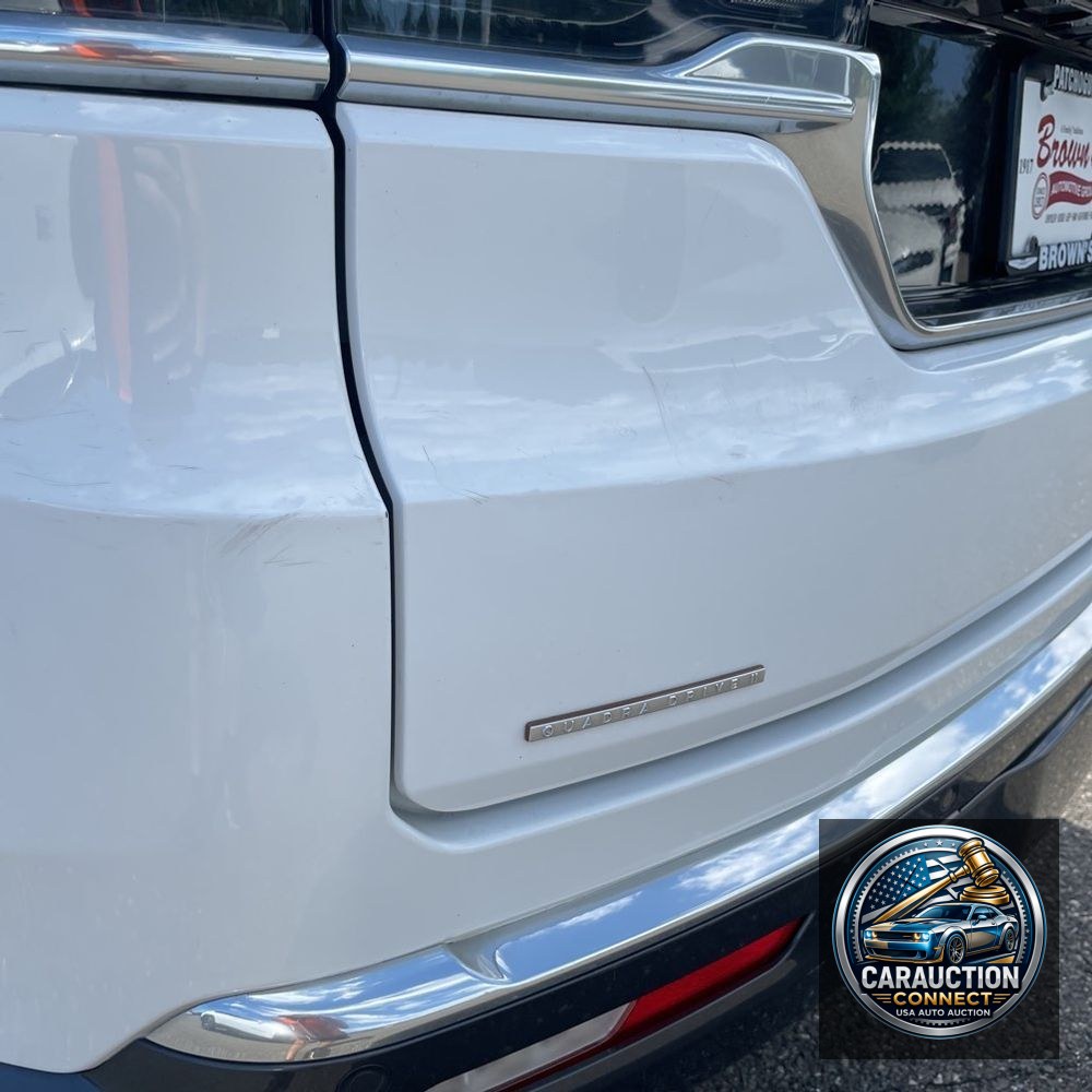 2022 Jeep Grand Wagoneer Series III
