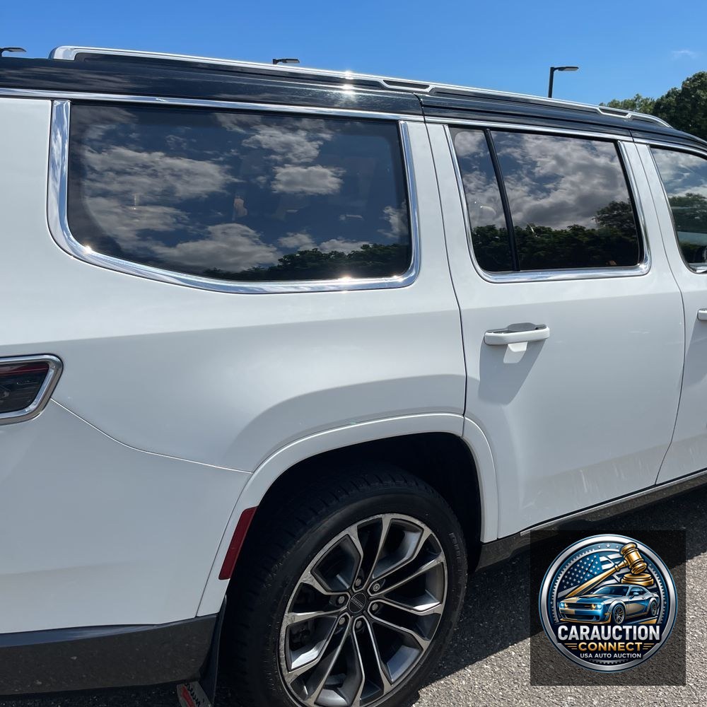 2022 Jeep Grand Wagoneer Series III