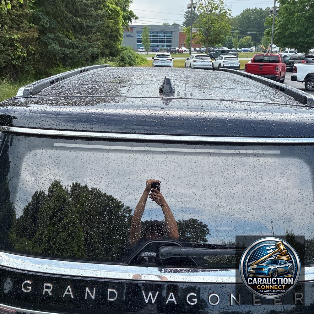 2022 Jeep Grand Wagoneer Series III