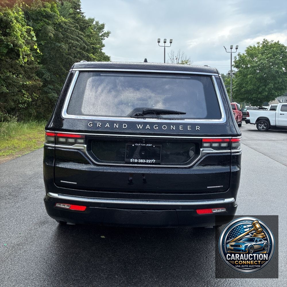 2022 Jeep Grand Wagoneer Series III