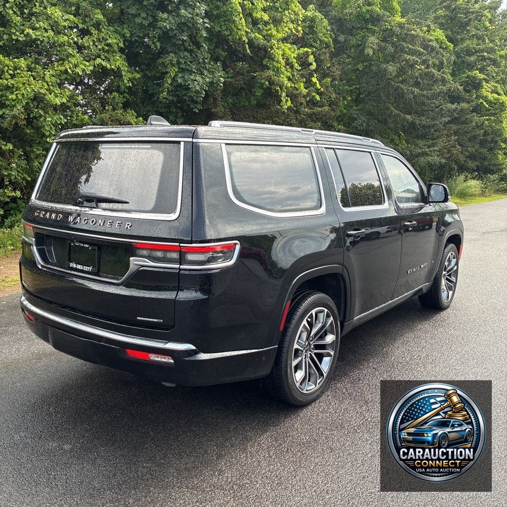 2022 Jeep Grand Wagoneer Series III