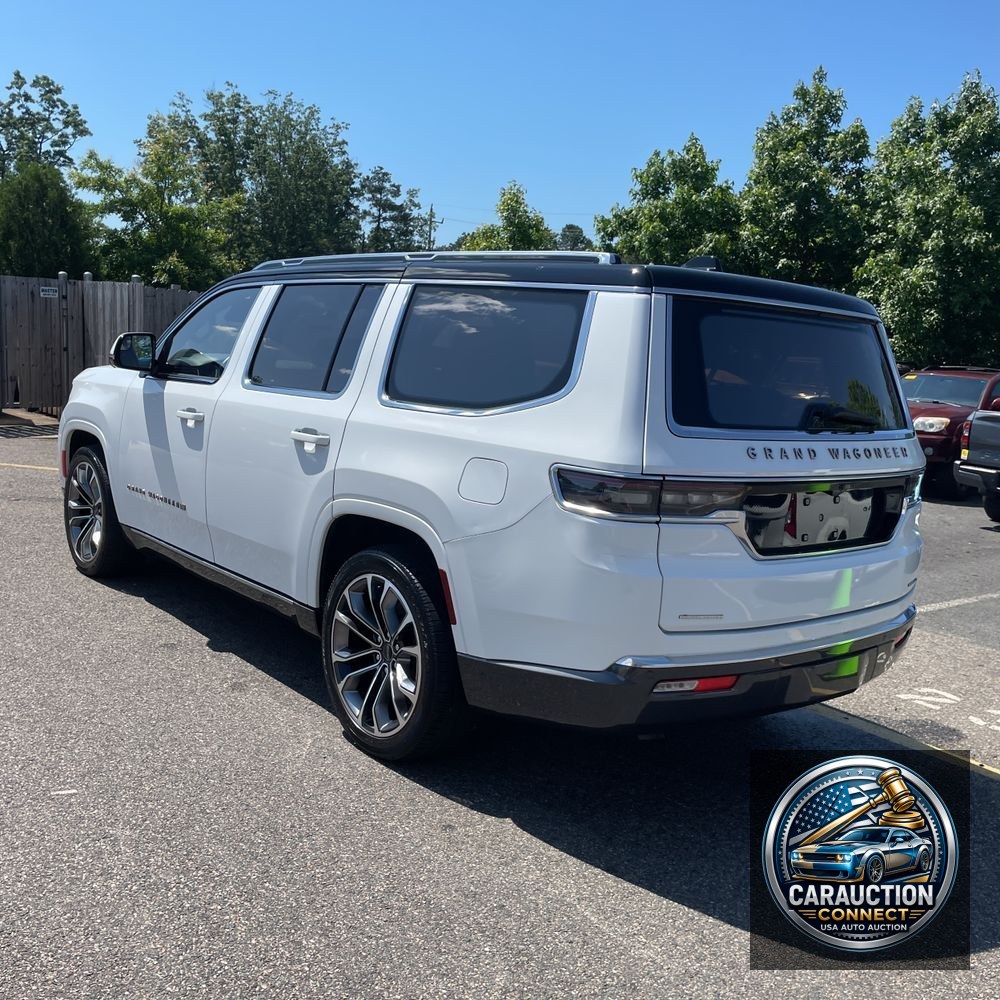2022 Jeep Grand Wagoneer Series III