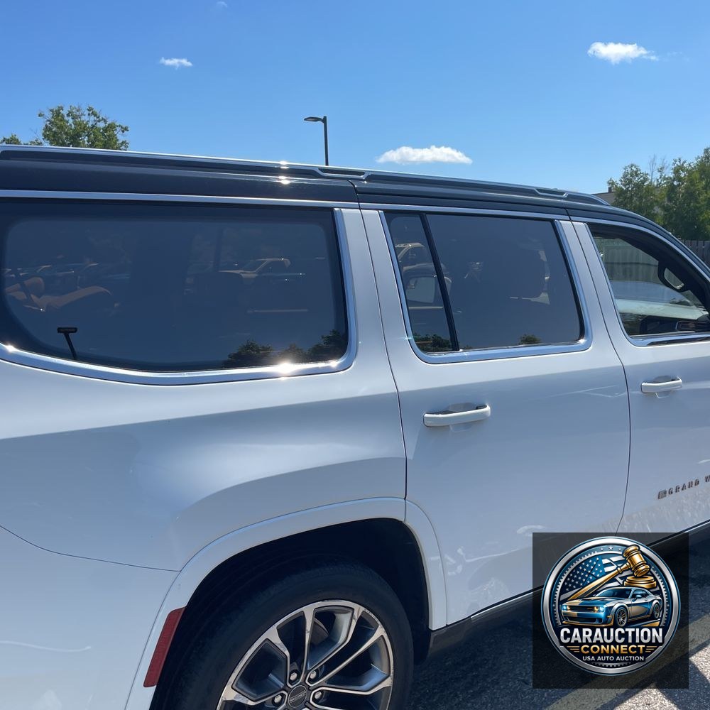 2022 Jeep Grand Wagoneer Series III