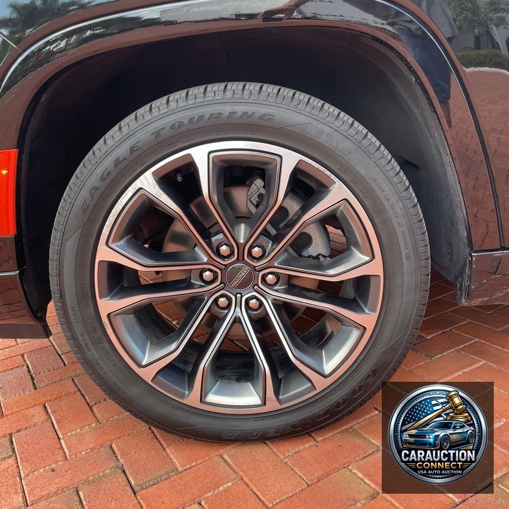 2022 Jeep Grand Wagoneer Series III