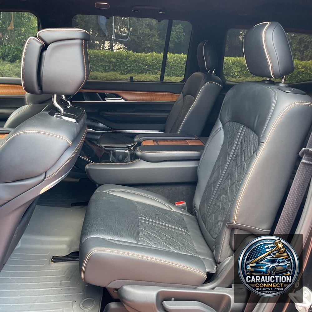 2022 Jeep Grand Wagoneer Series III