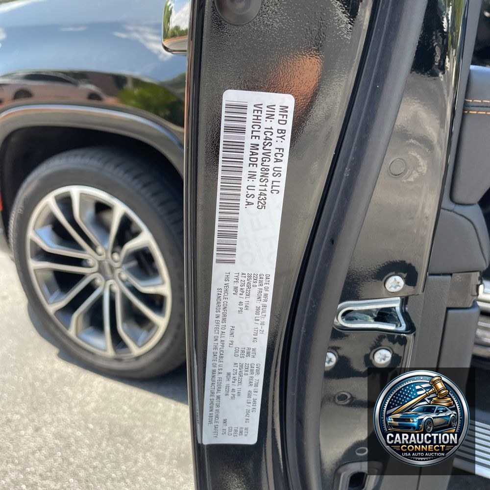 2022 Jeep Grand Wagoneer Series III