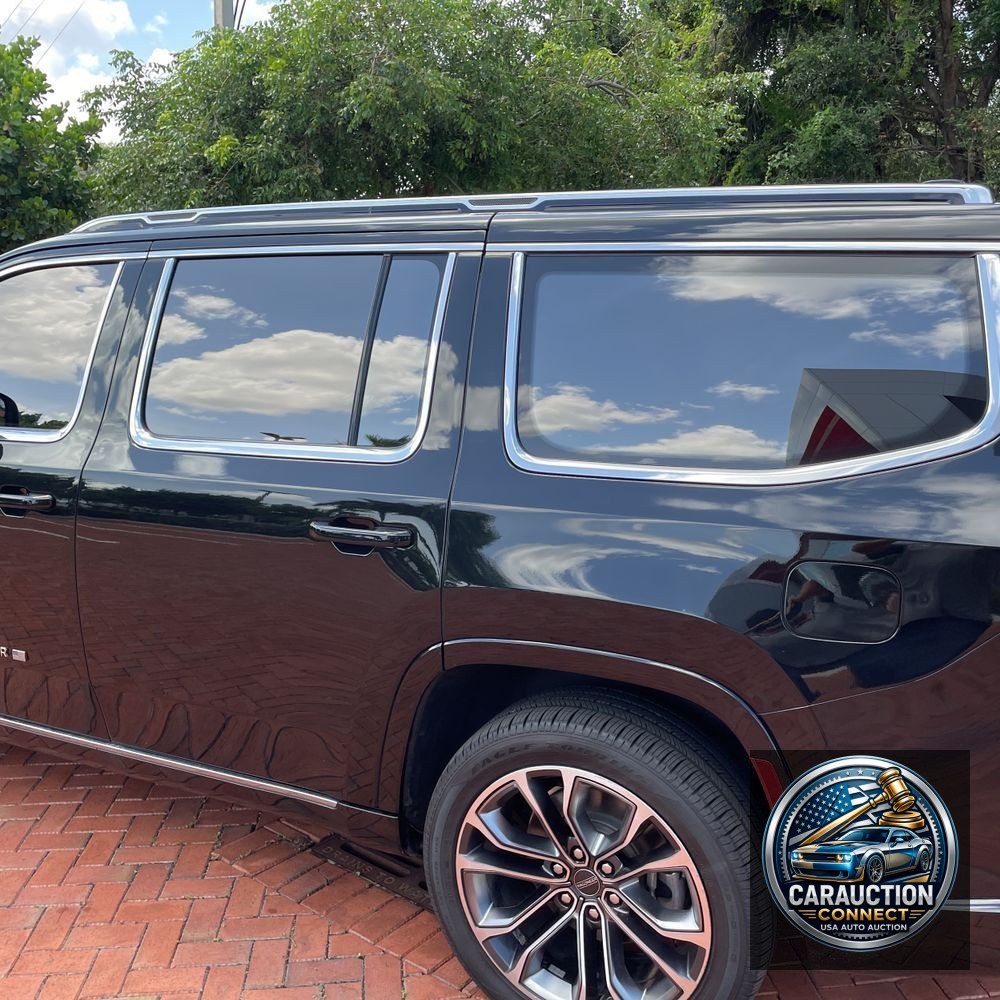 2022 Jeep Grand Wagoneer Series III