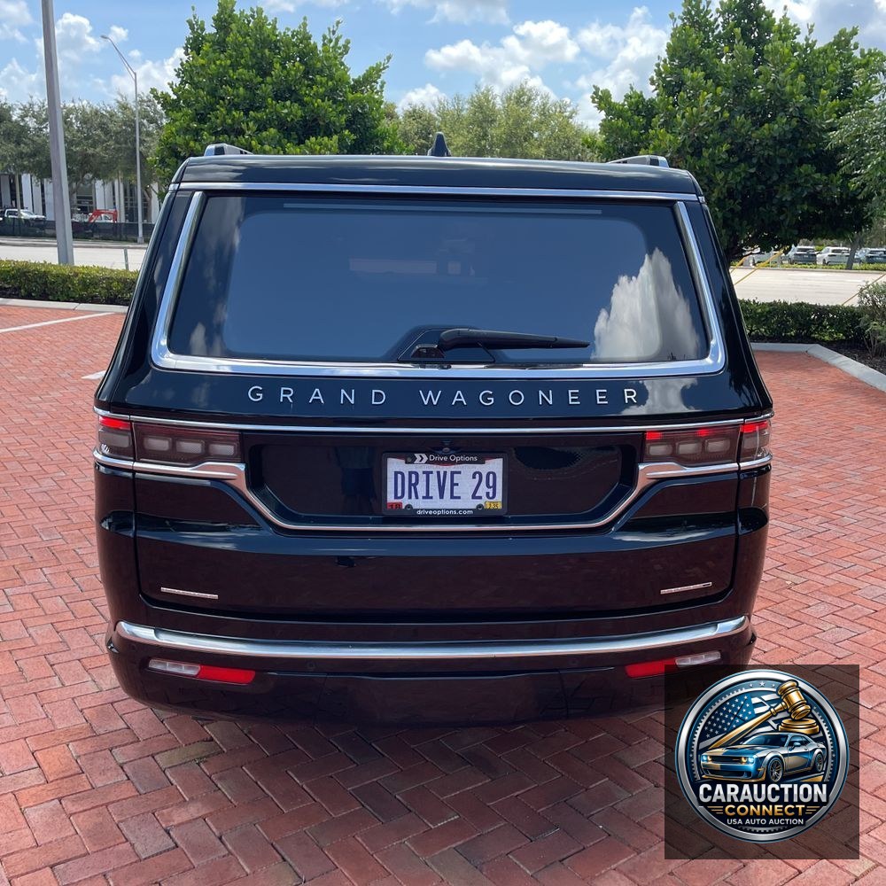 2022 Jeep Grand Wagoneer Series III