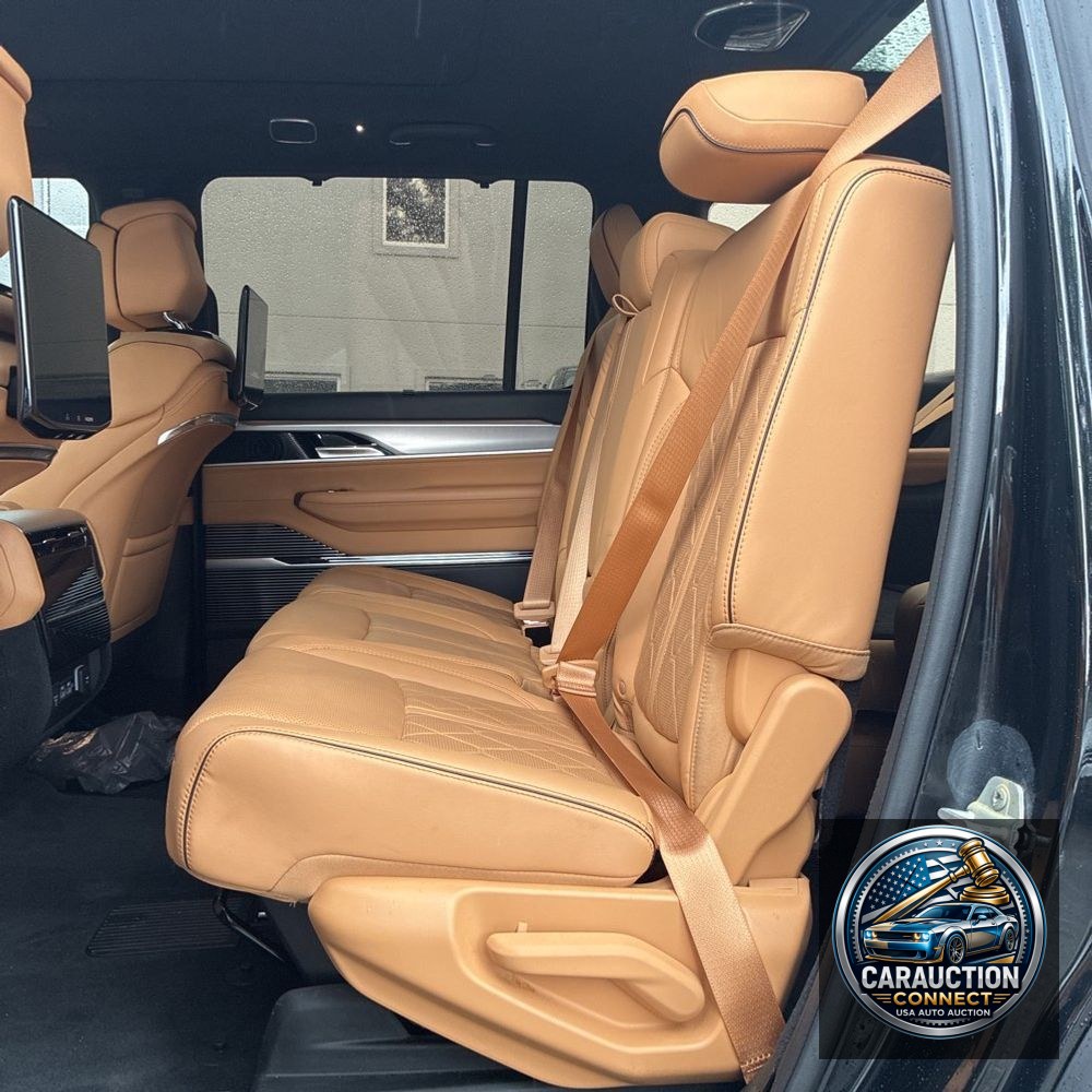 2022 Jeep Grand Wagoneer Series III