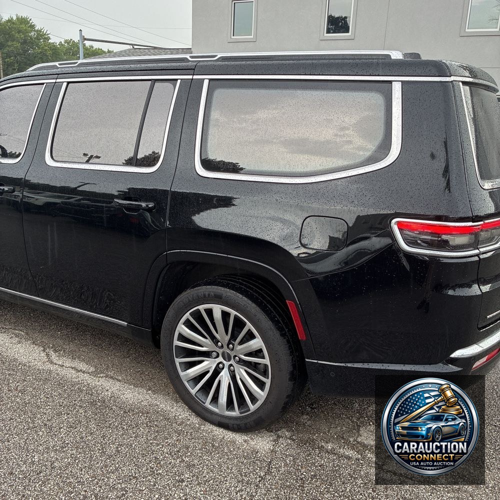 2022 Jeep Grand Wagoneer Series III