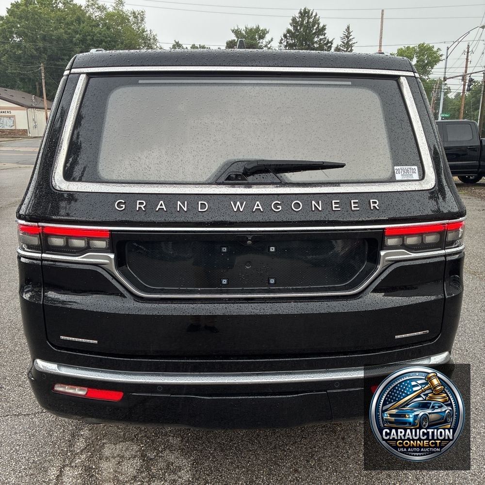 2022 Jeep Grand Wagoneer Series III