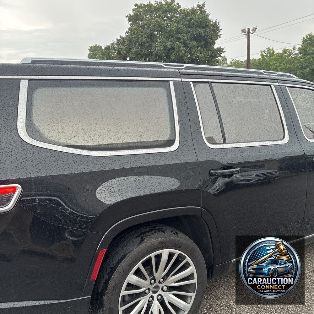 2022 Jeep Grand Wagoneer Series III