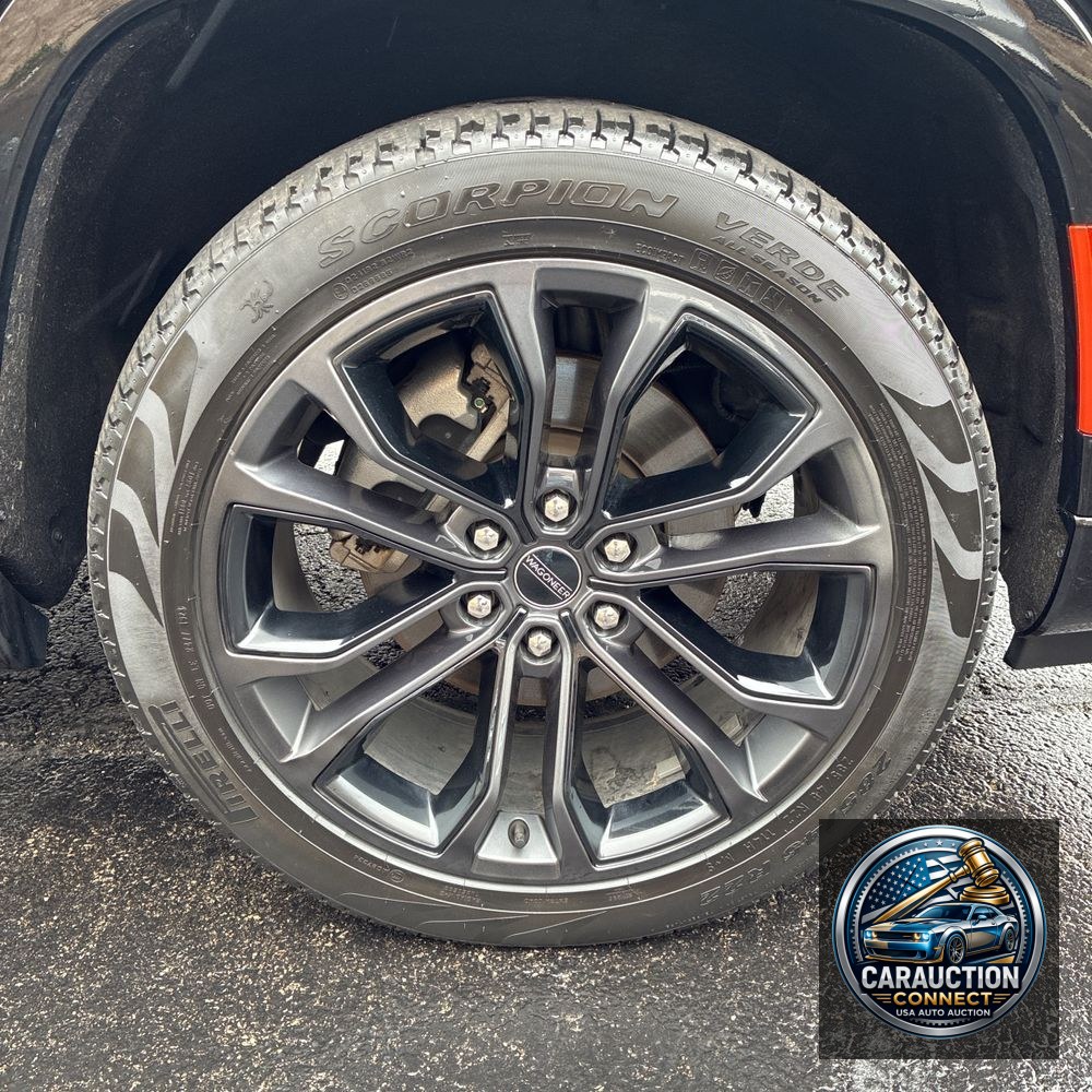 2023 Jeep Grand Wagoneer Series III Obsidian