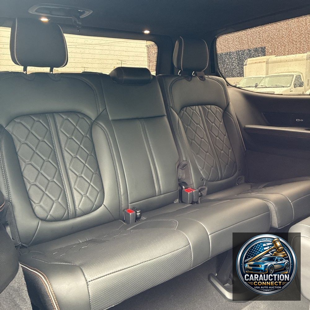 2023 Jeep Grand Wagoneer Series III Obsidian