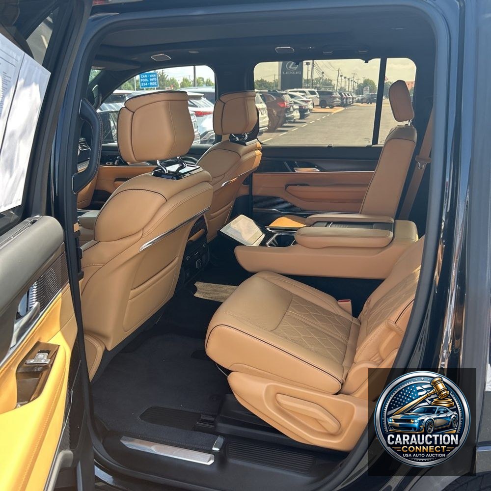 2024 Jeep Grand Wagoneer Series III Obsidian