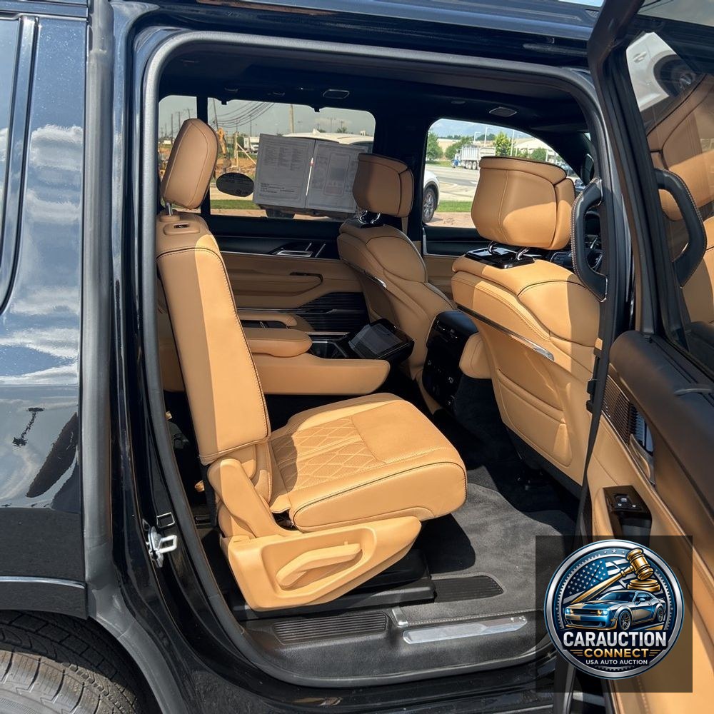 2024 Jeep Grand Wagoneer Series III Obsidian