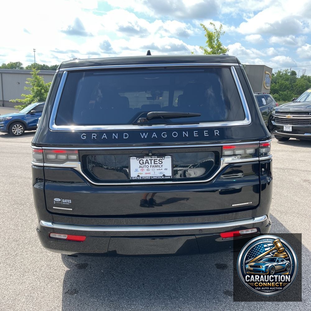 2023 Jeep Grand Wagoneer Series III