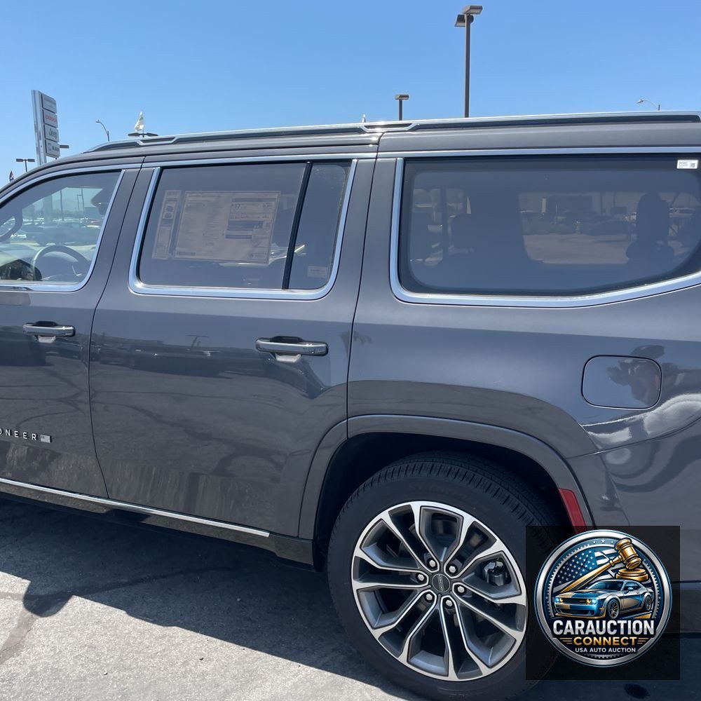 2023 Jeep Grand Wagoneer Series III