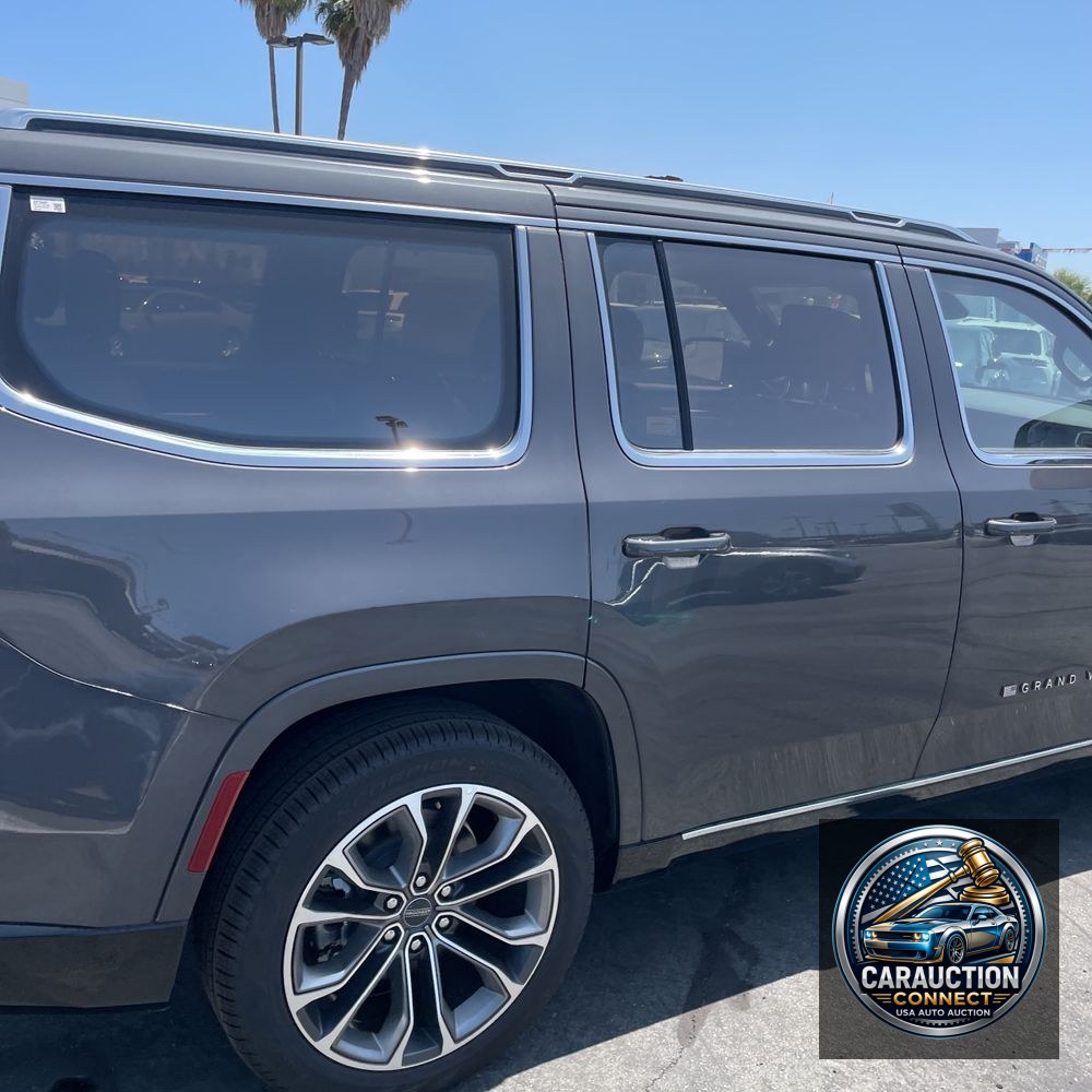 2023 Jeep Grand Wagoneer Series III