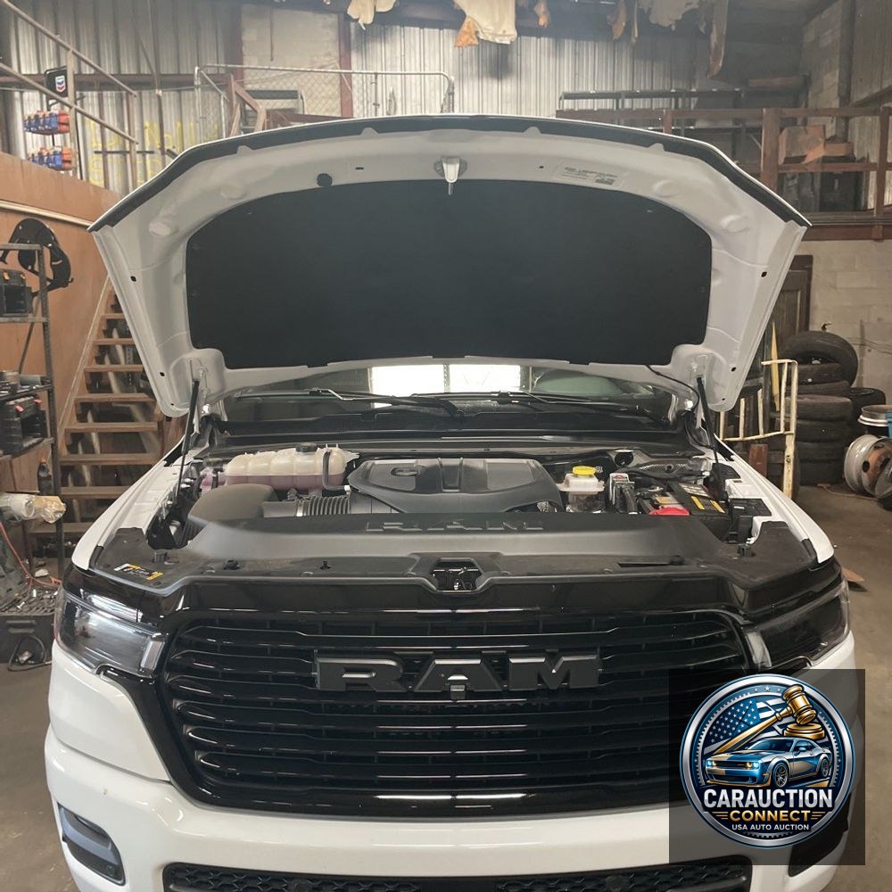 2025 Ram 1500 Laramie
