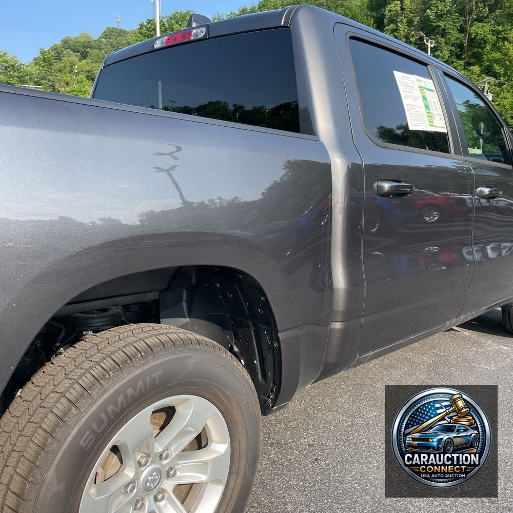 2024 Ram 1500 Laramie
