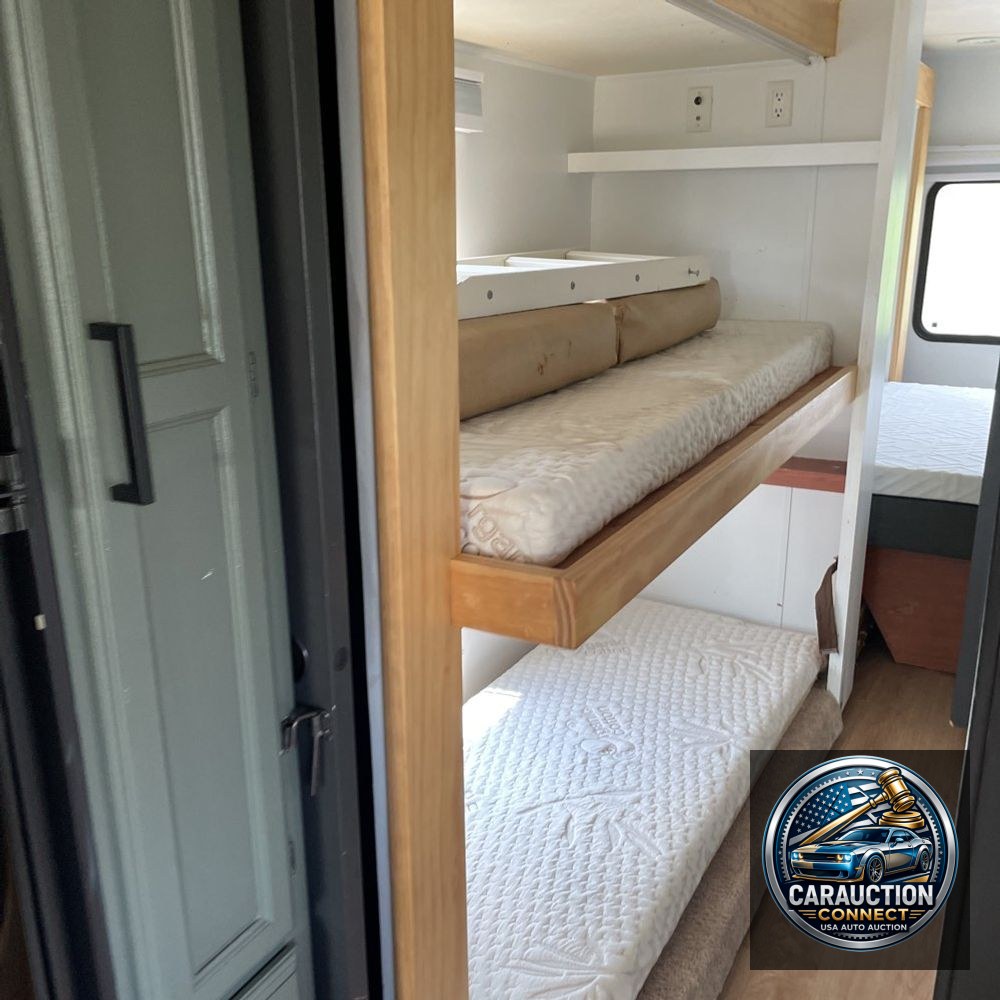 2013 Ford Powersports Coachman