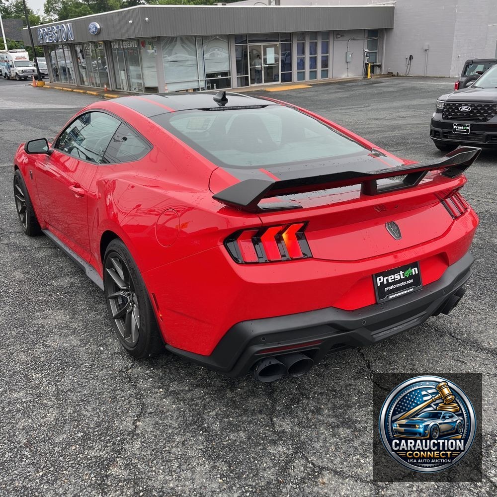 2024 Ford Mustang Dark Horse