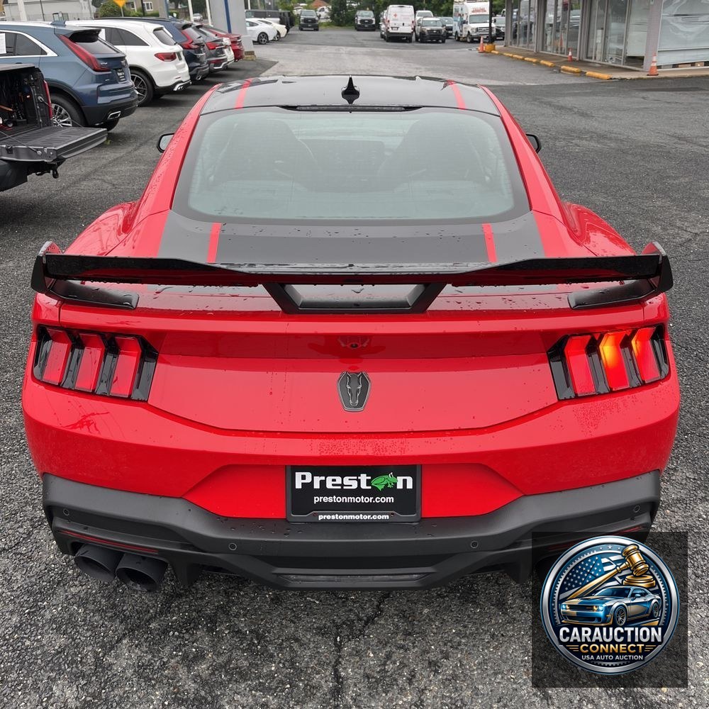 2024 Ford Mustang Dark Horse