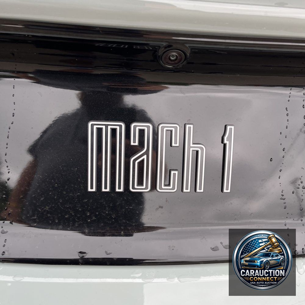 2022 Ford Mustang Mach 1