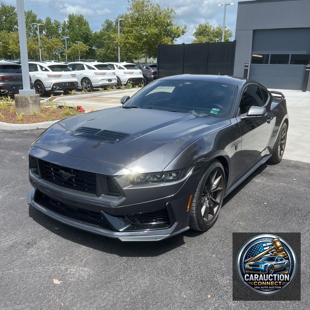 2024 Ford Mustang Dark Horse