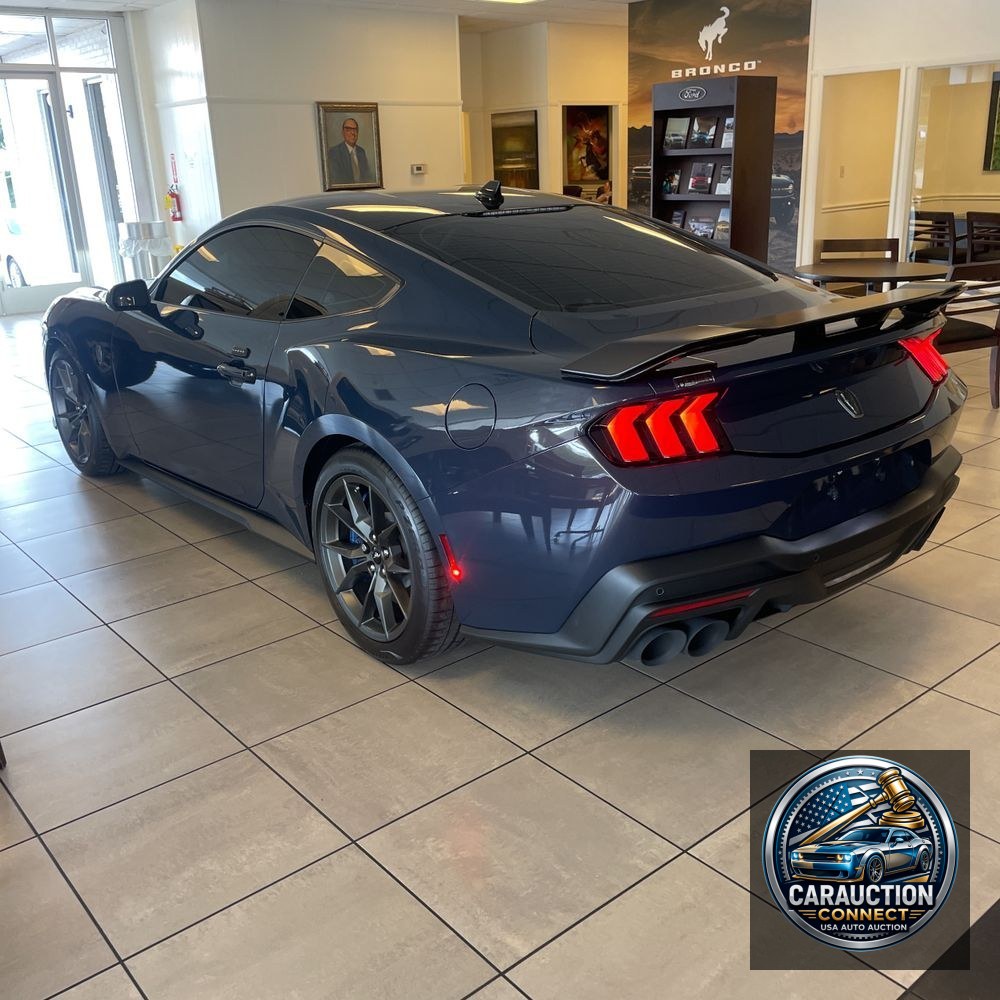 2025 Ford Mustang Dark Horse