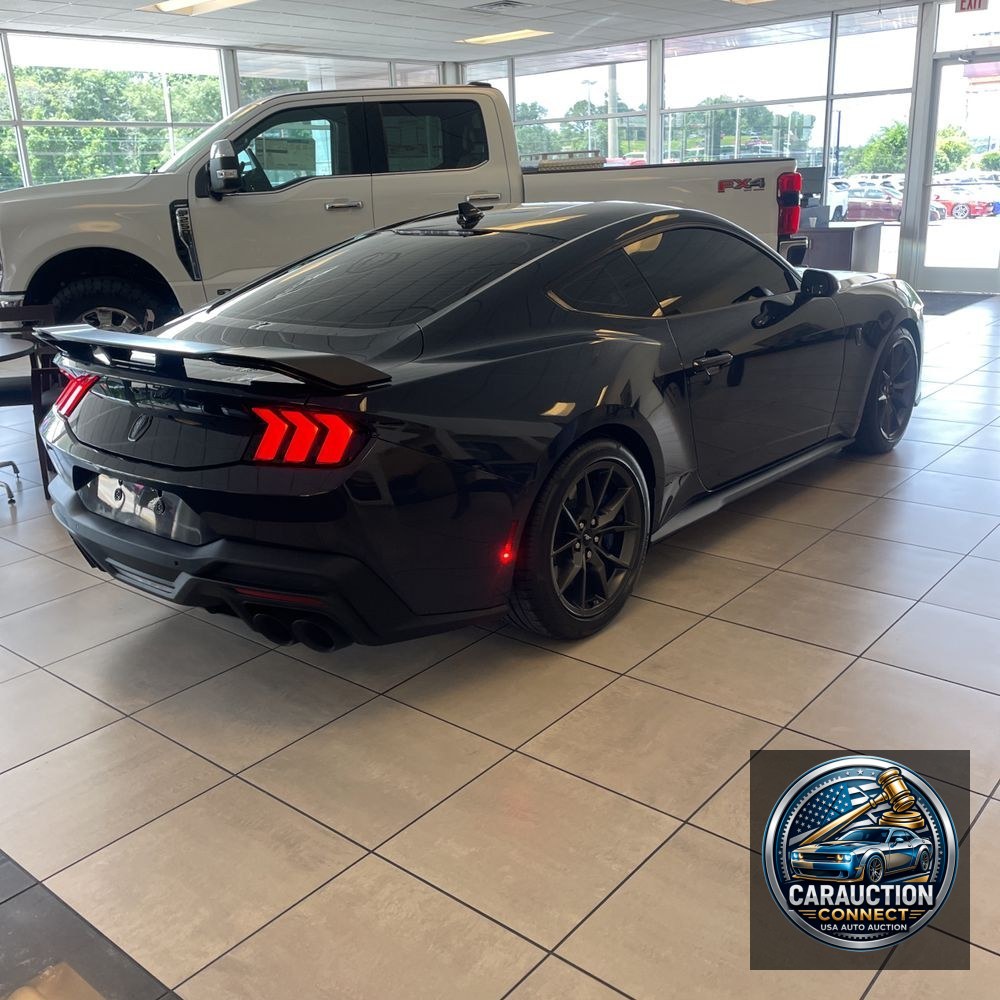 2025 Ford Mustang Dark Horse