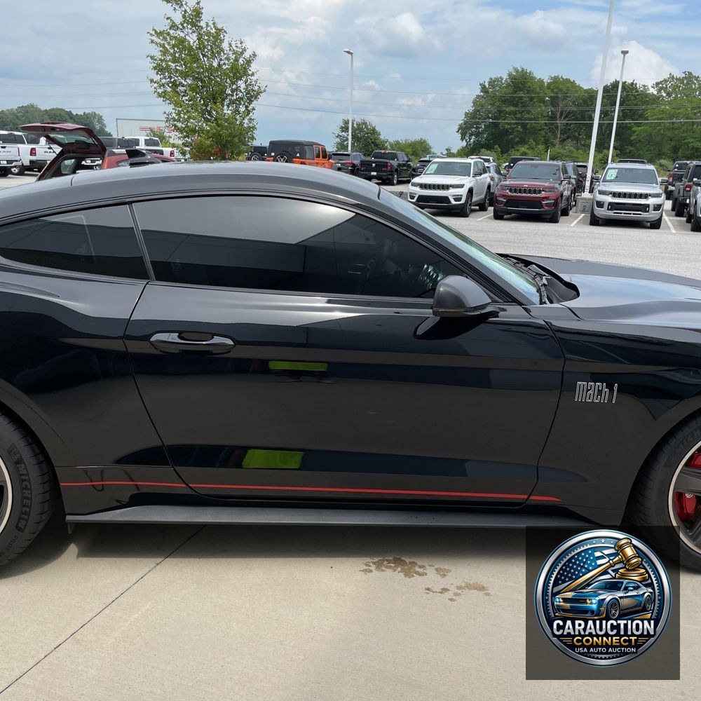 2022 Ford Mustang Mach 1