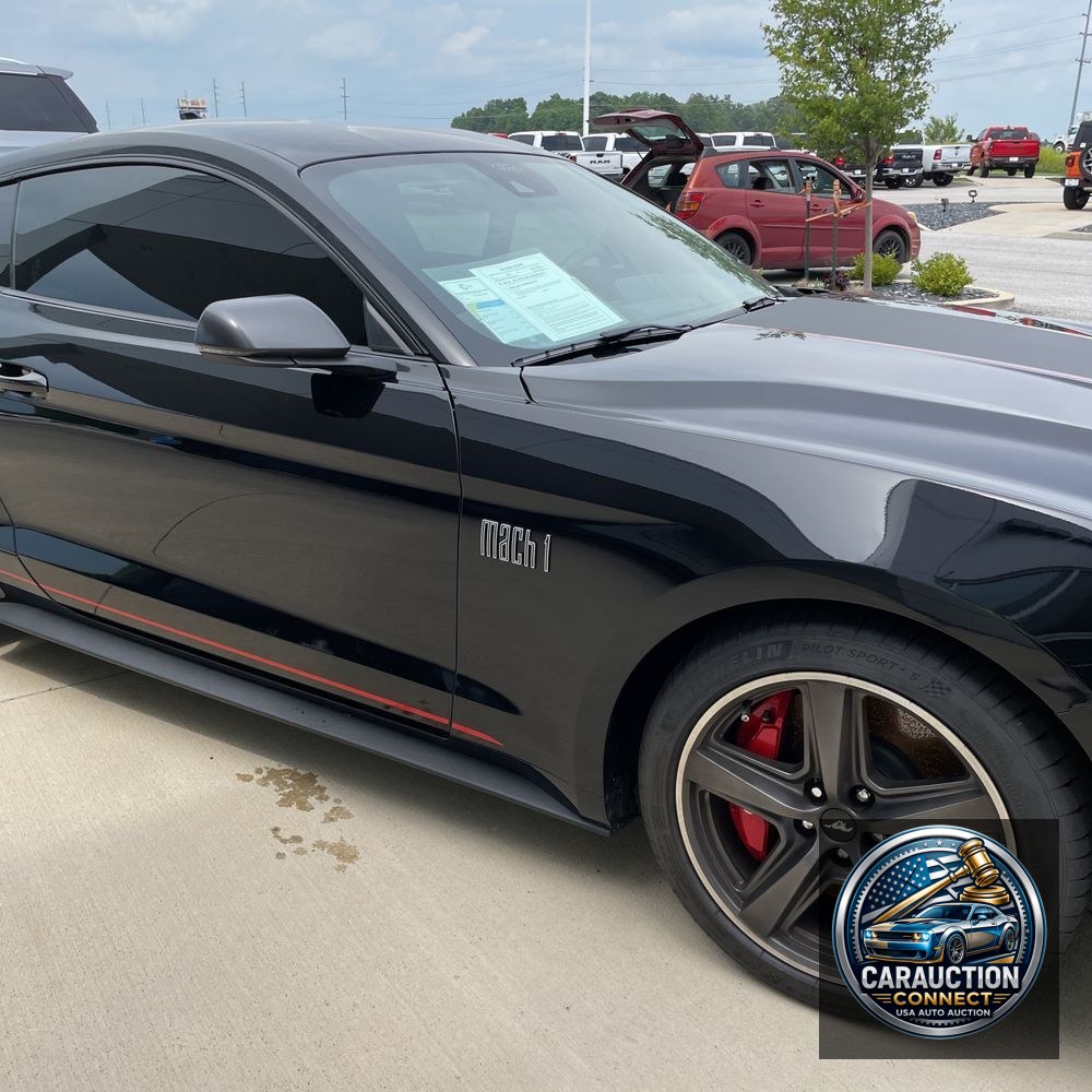 2022 Ford Mustang Mach 1