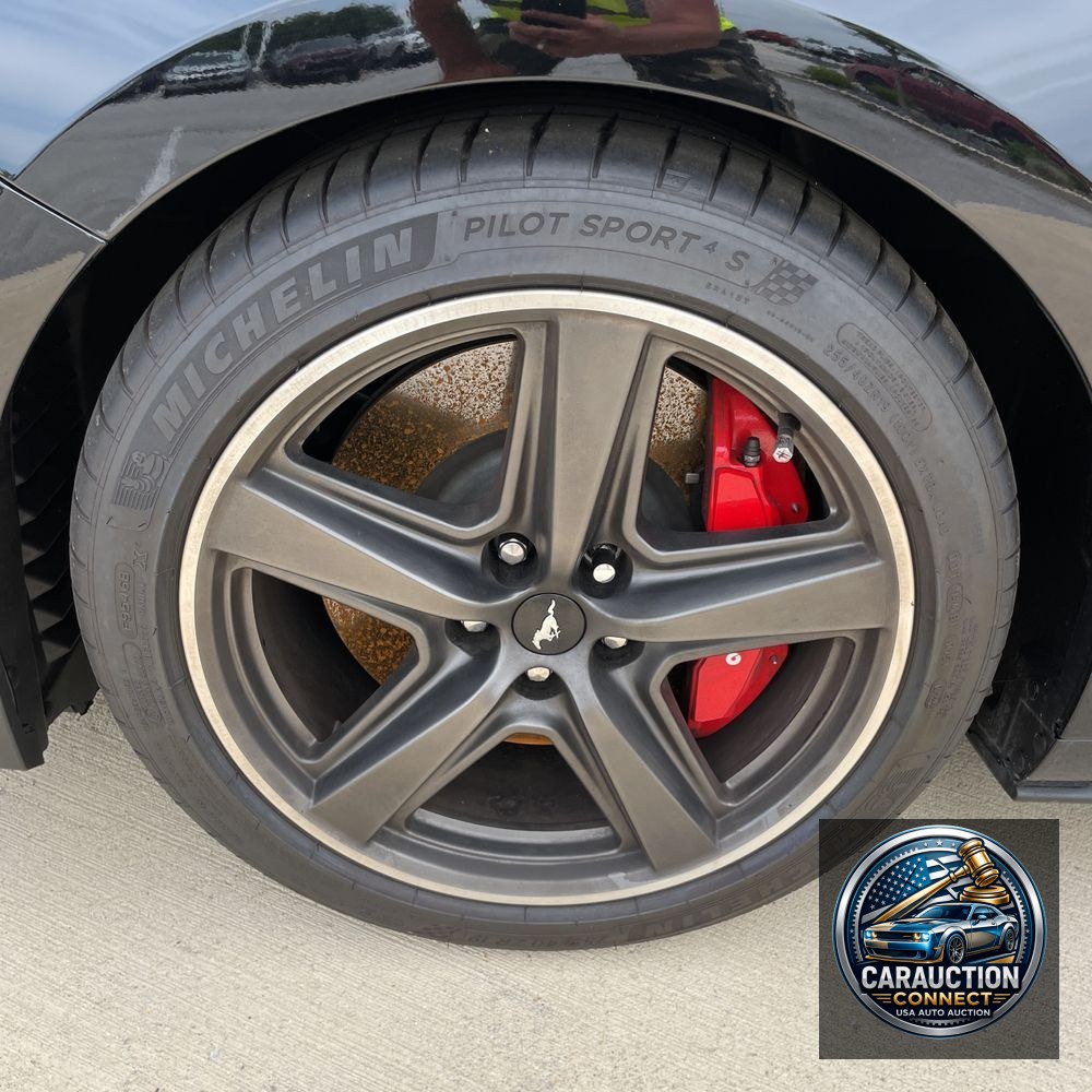 2022 Ford Mustang Mach 1